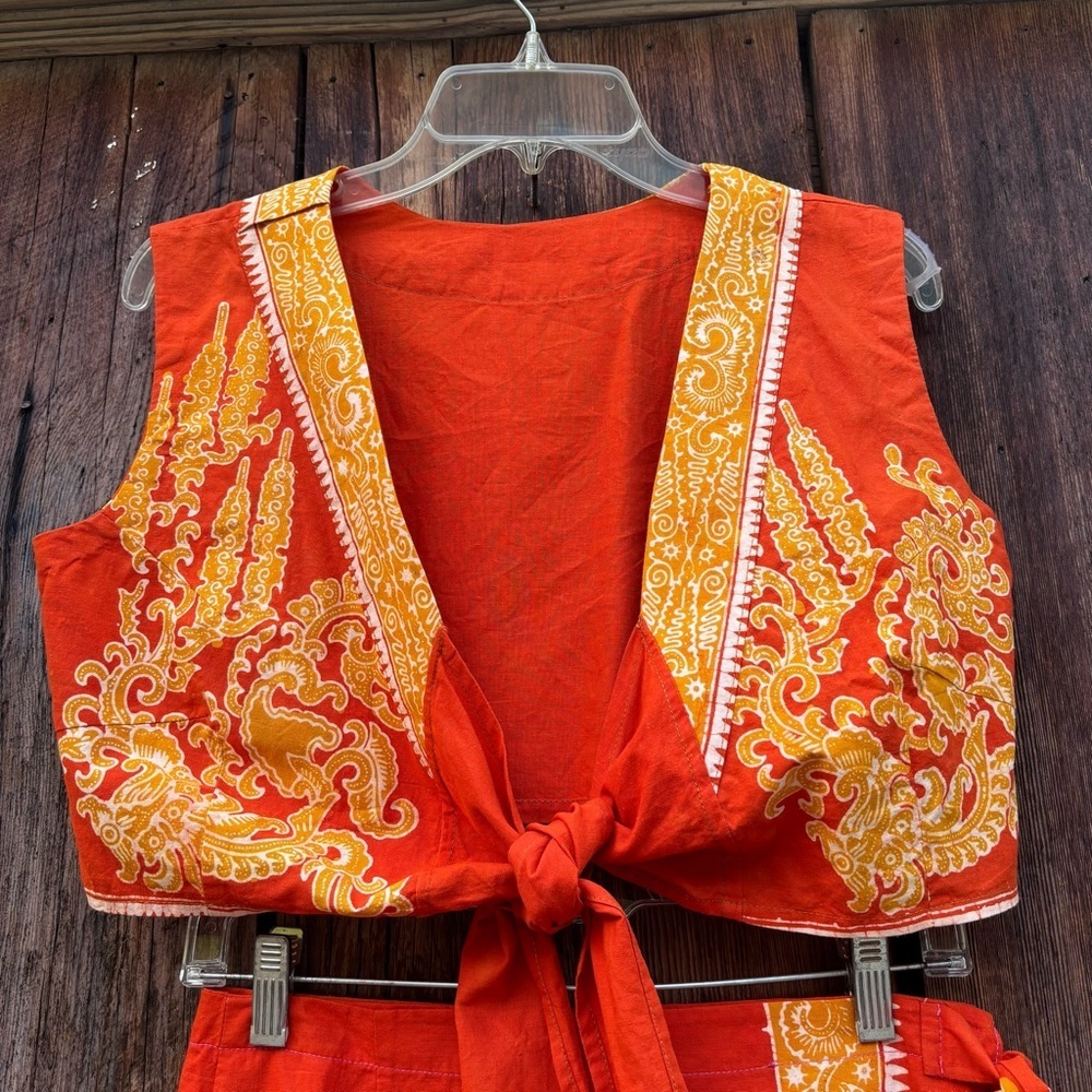 Bali Handmade Orange Gold Batik Top & Wraparound skirt. Vintage 1990’s size S - Picture 3 of 16